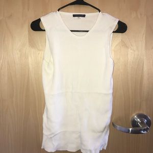 Tommy Hilfiger white sweater tank fits size S/M